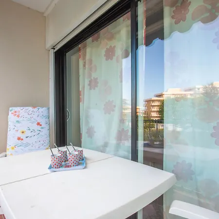 Apartamento Le Nid Des Familles Fréjus